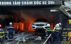 Cháy lớn ở gara ô tô ở Hà Nội, ngọn lửa thiêu rụi nhiều tài sản