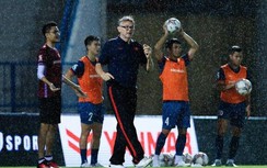 HLV Troussier ra quyết định cực bất ngờ trước trận ra mắt tuyển Việt Nam