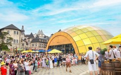 Du khách hào hứng trải nghiệm Lễ hội Văn hóa Hàn Quốc tại Bà Nà