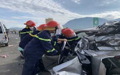 Tai nạn trên cao tốc Nha Trang - Cam Lâm, 2 người trên ô tô tử vong tại chỗ