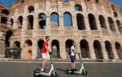 Italy siết quy định với xe scooter điện sau loạt tai nạn