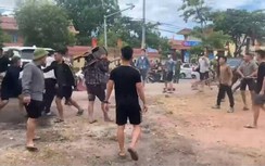 2 nhóm thanh niên Quảng Bình dàn trận ẩu đả, người đi đường hoảng sợ