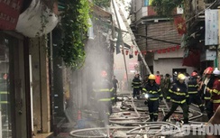 Tan hoang hiện trường vụ cháy nhà ngõ Thổ Quan, ba người tử vong