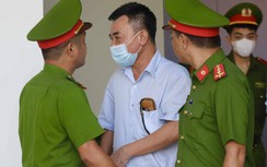 Cựu tướng công an bật khóc, khai về phi vụ chạy án 2,65 triệu USD