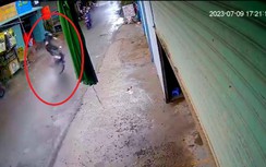 Thanh niên chạy xe bốc đầu nhận ngay hậu quả, clip 17 giây đầy ám ảnh