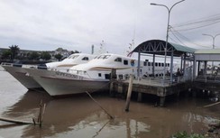 Kiên Giang: Tàu, phà đi các đảo xa tạm dừng hoạt động do thời tiết xấu