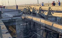 Video cận cảnh cây cầu chiến lược nối Nga - Crimea bị hư hại nặng