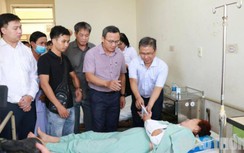 Khẩn trương cứu chữa nạn nhân, điều tra vụ lật xe trên đèo Khánh Lê