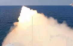 Video Hải quân Nga tập trận trên Biển Đen, tiêu diệt tàu xâm nhập