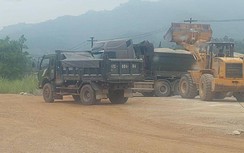 Vừa bị xử phạt và ký cam kết, chủ mỏ đá ở Lạng Sơn vẫn để xe chở quá tải