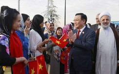 Chủ tịch Quốc hội mong người Việt tại Iran đoàn kết cùng phát triển