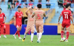 V-League 2023: Quang Hải lập công, CAHN chạm một tay vào chức vô địch