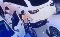 Hà Nội: Người đàn ông đi ô tô bắt cóc bé trai ngay giữa đường