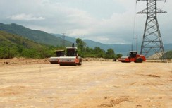 Lo chậm tiến độ cao tốc Vân Phong - Nha Trang vì vướng đường điện