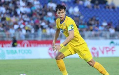 Trung vệ tuyển Việt Nam có bến đỗ bất ngờ, nhận lót tay kỷ lục