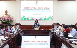 Cán bộ vẫn e dè dùng cơ sở dữ liệu giải quyết thủ tục, yêu cầu người dân nộp hồ sơ giấy