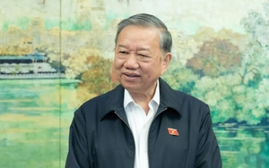 Tổng Bí thư mừng khi bệnh viện giảm tải, người bệnh đỡ xếp hàng nhờ sổ sức khỏe điện tử