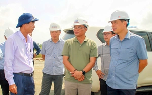 Deputy Minister Pham Minh Ha urges final push to open Can Tho–Ca Mau Expressway on Dec 19