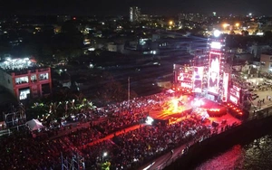 Đồng Nai: Pháo hoa rực sáng với hàng chục ngàn người hòa nhịp countdown đón năm mới 2026