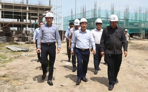 Thứ trưởng Nguyễn Văn Sinh kiểm tra dự án nhà ở xã hội tại Quảng Ninh