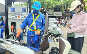 Giá xăng tăng từ chiều nay 15/1