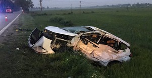 Bản link w88 TNGT 30/4: Tài xế taxi tử vong sau va chạm với ô tô con
