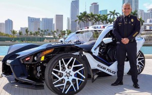 Chiếc Polaris Slingshot độc đáo của cảnh sát Miami