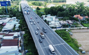 Tài xế mong mở rộng cao tốc về miền Tây để hết kẹt xe