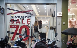 Nhiều sản phẩm tăng giá rồi sale off dịp Black Friday