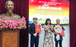 Bộ Văn hoá trao 33 giải tranh cổ động về Chiến thắng Điện Biên Phủ