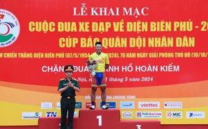 Cua-rơ của Đồng Tháp thắng chặng 1 Cuộc đua xe đạp về Điện Biên Phủ 2024
