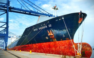 Cảng SSIT đón tàu tuyến dịch vụ nội Á mới của hãng tàu container lớn nhất thế giới