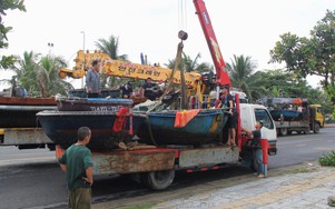 Mưa bão phức tạp, làm sao đảm bảo an toàn cho tàu, thuyền trên biển Đà Nẵng?