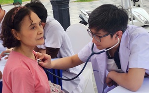 Hàng nghìn người dân Thủ đô được khám sàng lọc đột quỵ miễn phí