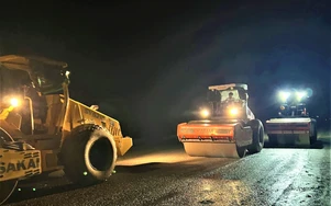 Xuyên đêm tăng tốc thi công cao tốc Chí Thạnh - Vân Phong