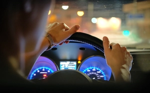 Dịch vụ lái xe cho người uống rượu bia tăng mạnh