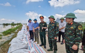 Huy động quân đội hộ đê, khẩn cấp ngăn lũ tràn vào khu công nghiệp ở Bắc Ninh
