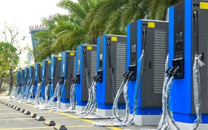 Luật Đường bộ 2024: Bước ngoặt cho mạng lưới trạm sạc xe điện