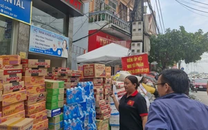 Cấp hàng hoá cho vùng lũ thế nào?