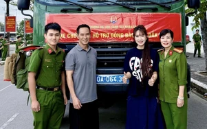 Lý Hải thực hiện chuyến xe 0 đồng, Hoàng Thùy lên đường cứu trợ vùng lũ