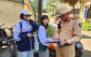 Bắc Ninh: Nhiều học sinh đi xe máy vi phạm giao thông bị xử phạt