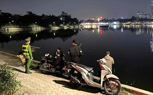 Hà Nội: Chấm dứt cảnh tụ tập câu cá tại hồ Linh Đàm