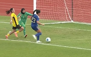 Thắng đậm nữ Malaysia, nữ Philippines vào bán kết SEA Games 33