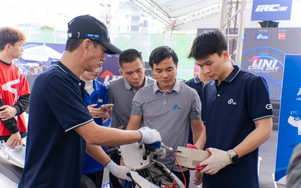 GS Việt Nam đồng hành cùng sinh viên Công nghệ Giao thông vận tải kiểm tra ắc quy miễn phí