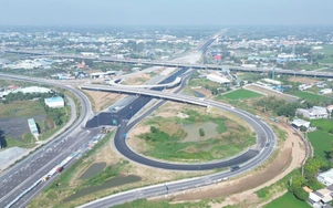 "Siêu nút giao" nối 3 tuyến cao tốc ở cửa ngõ TP.HCM, trước ngày thông xe