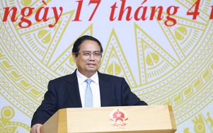 Thủ tướng: Khen thưởng phải đi đôi với nhân rộng điển hình tiên tiến