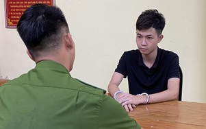 Bắt khẩn cấp thanh niên đánh người nước ngoài trên phố Bùi Viện