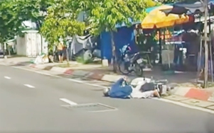 Tai nạn vì người ngồi sau xe máy bất ngờ ngã gục