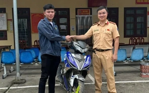 Thanh niên ở Sơn La được trả lại xe máy sau 2 năm mất trộm