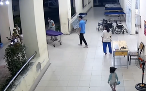 CSGT Đồng Nai dùng mô tô đặc chủng đưa bé 1 tuổi bị co giật tím tái đi cấp cứu